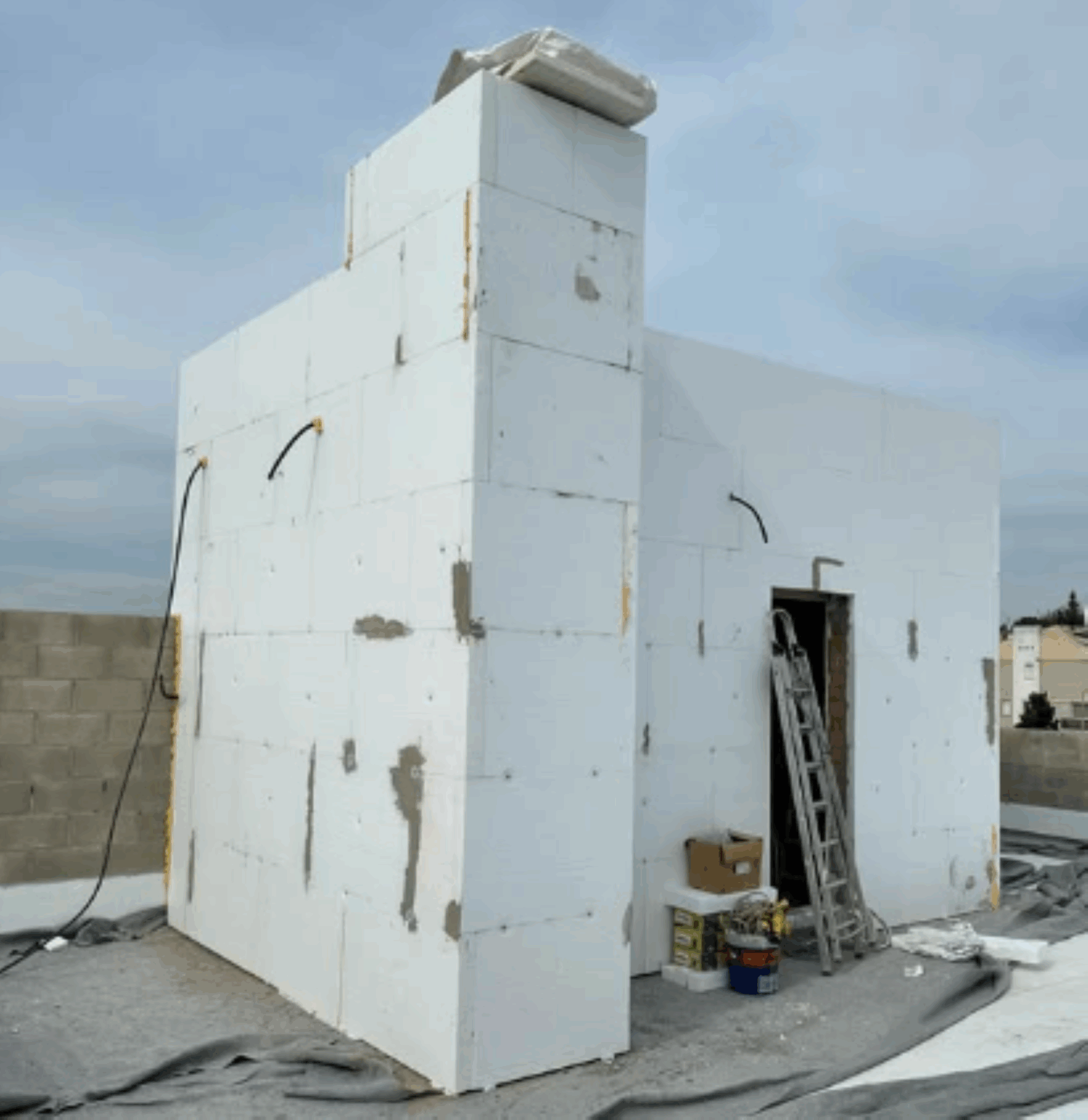 Suelos Impecables: Pavimentos Epoxi para Naves y Locales
